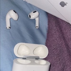 Refurbished AirPods 3rd gen